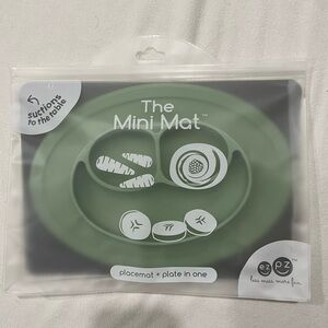 ezpz The Mini Mat - Green Placemat and Plate in One